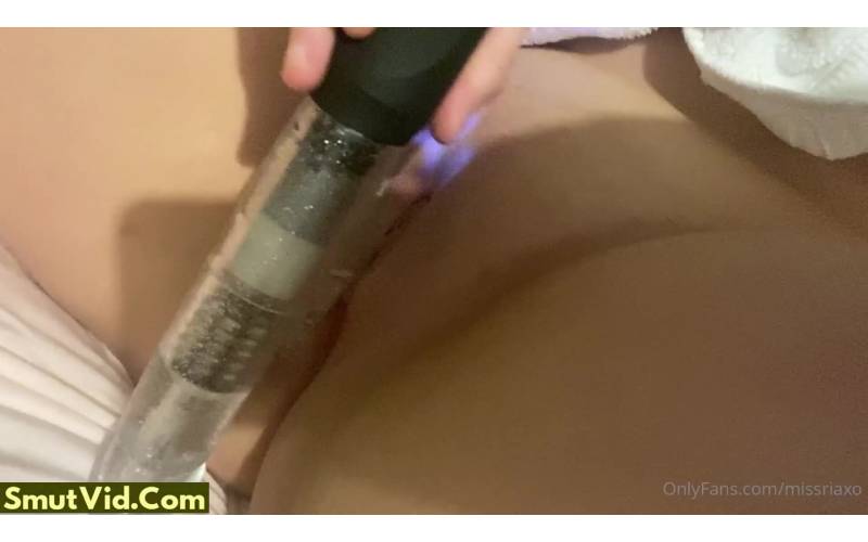 Missriaxo Nude Pussy Fuck With Dildo Machine Onlyfans Leak