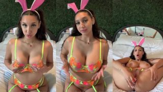 Zara Jordan Playing Sexed Pussy in Bunny Outfit Onlyfans Leak Video